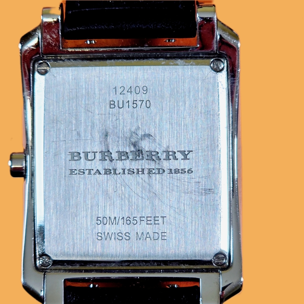 {DISCOUNTED} 〽️Burberry BU1570 Pearl Square Watch〽️ - Picture 8 of 9